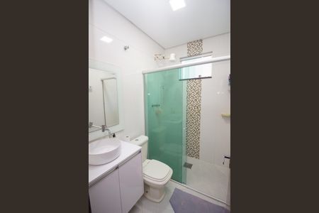 Casa para alugar com 700m², 5 quartos e 14 vagasBanheiro Social