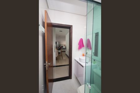 Casa para alugar com 700m², 5 quartos e 14 vagasBanheiro Social