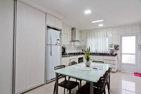 Casa à venda com 260m², 2 quartos e 3 vagasCozinha