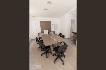 Apartamento à venda com 71m², 2 quartos e 1 vagaSala de Reunião