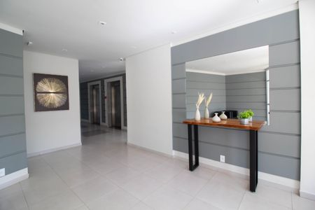 Apartamento à venda com 71m², 2 quartos e 1 vagaHall social