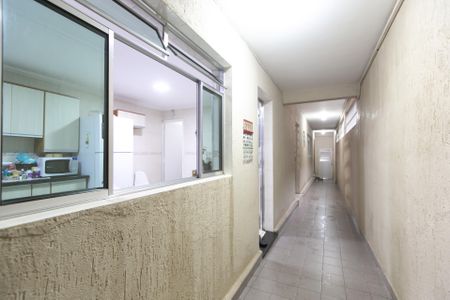 Casa à venda com 200m², 2 quartos e 1 vaga Casa à venda com 200m², 2 quartos e 1 vagaCorredor externo