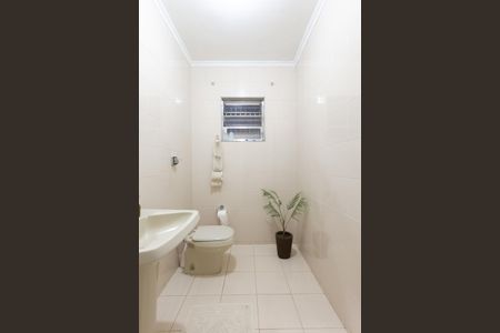 Casa à venda com 200m², 2 quartos e 1 vaga Casa à venda com 200m², 2 quartos e 1 vagaBanheiro 2