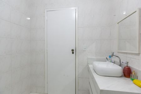 Casa à venda com 200m², 2 quartos e 1 vaga Casa à venda com 200m², 2 quartos e 1 vagaBanheiro 1