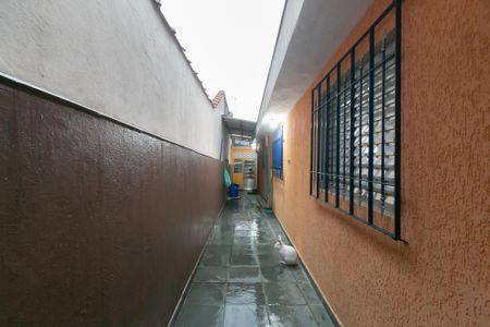 Casa à venda com 200m², 2 quartos e 1 vaga Casa à venda com 200m², 2 quartos e 1 vagaCorredor externo