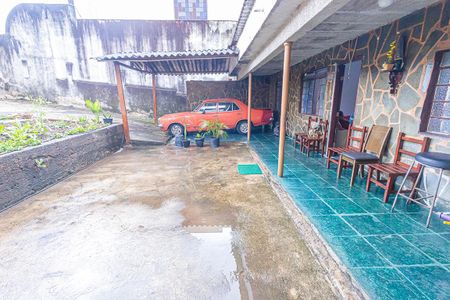 Casa à venda com 360m², 3 quartos e 4 vagasquintal / garagem