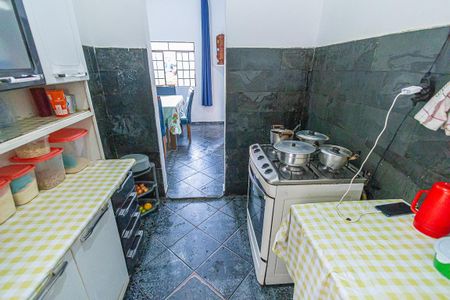 Casa à venda com 360m², 3 quartos e 4 vagascozinha