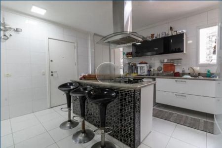 Apartamento à venda com 240m², 3 quartos e 5 vagas