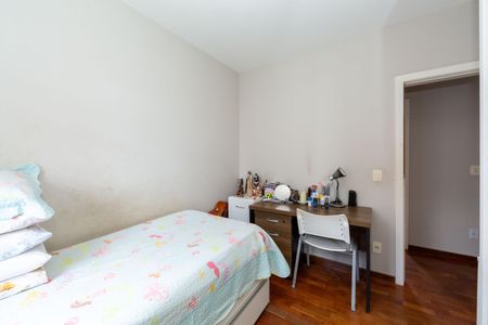 Apartamento à venda com 157m², 4 quartos e 2 vagasQuarto 2