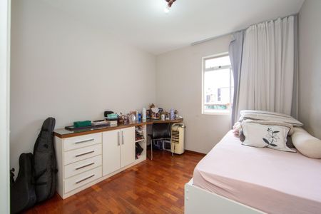 Apartamento à venda com 157m², 4 quartos e 2 vagasQuarto