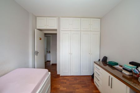 Apartamento à venda com 157m², 4 quartos e 2 vagasQuarto
