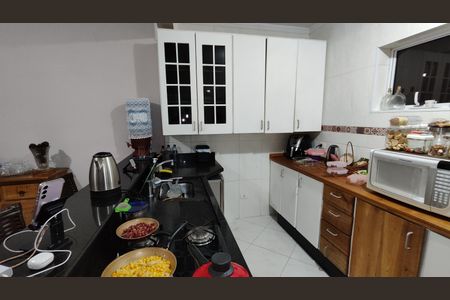 Casa para alugar com 290m², 4 quartos e 2 vagasCozinha
