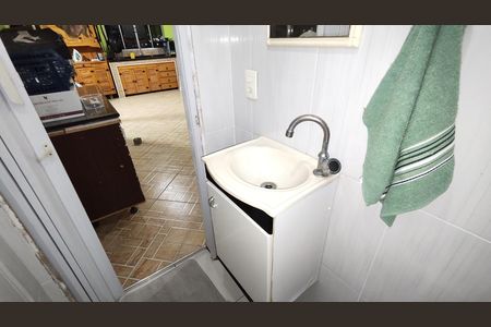 Casa para alugar com 290m², 4 quartos e 2 vagasLavabo