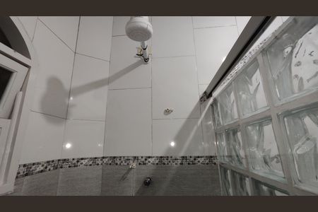 Casa para alugar com 290m², 4 quartos e 2 vagasBanheiro social 2