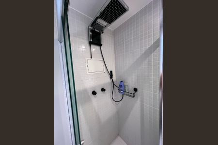 Banheiro de kitnet/studio para alugar com 1 quarto, 37m² em Brooklin, São Paulo