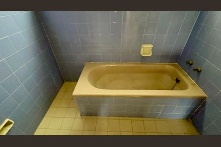 Apartamento à venda com 113m², 3 quartos e 1 vaga Apartamento à venda com 113m², 3 quartos e 1 vagaBanheiro 2