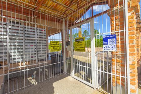 Casa de condomínio à venda com 78m², 2 quartos e 1 vaga Casa de condomínio à venda com 78m², 2 quartos e 1 vagaFachada