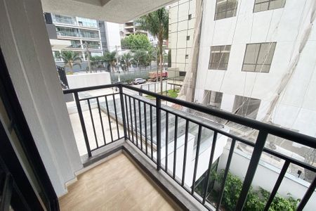 Varanda de kitnet/studio para alugar com 1 quarto, 29m² em Pinheiros, São Paulo