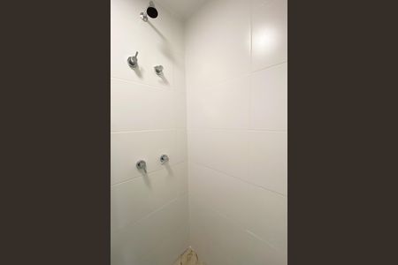 Studio para alugar com 29m², 1 quarto e sem vaga Studio para alugar com 29m², 1 quarto e sem vagaBanheiro