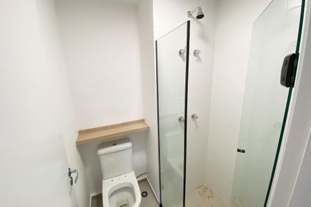 Studio para alugar com 29m², 1 quarto e sem vaga Studio para alugar com 29m², 1 quarto e sem vagaBanheiro