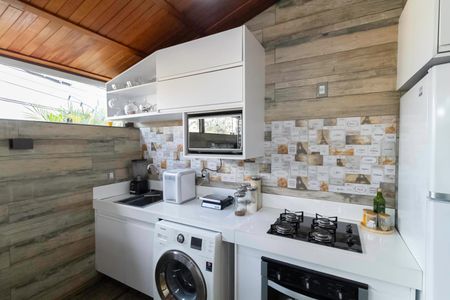 Casa de condomínio à venda com 124m², 3 quartos e 2 vagasCozinha e Área de Serviço