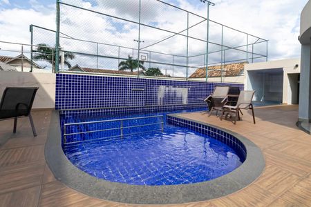 Casa de condomínio à venda com 124m², 3 quartos e 2 vagasÁrea comum - Piscina