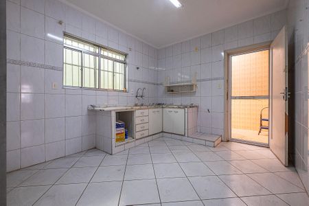 Casa à venda com 210m², 3 quartos e 4 vagas Casa à venda com 210m², 3 quartos e 4 vagasCozinha