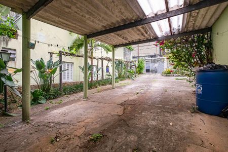 Casa à venda com 210m², 3 quartos e 4 vagas Casa à venda com 210m², 3 quartos e 4 vagasJardim