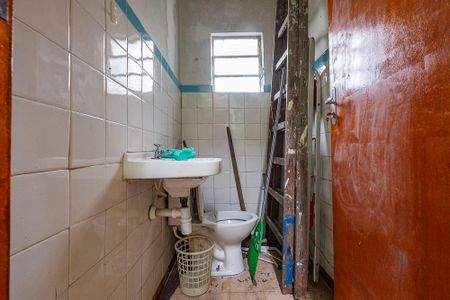 Casa à venda com 210m², 3 quartos e 4 vagas Casa à venda com 210m², 3 quartos e 4 vagasBanheiro de Serviço