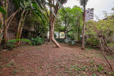 Casa à venda com 210m², 3 quartos e 4 vagas Casa à venda com 210m², 3 quartos e 4 vagasJardim