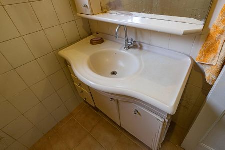 Casa à venda com 210m², 3 quartos e 4 vagas Casa à venda com 210m², 3 quartos e 4 vagasBanheiro Social