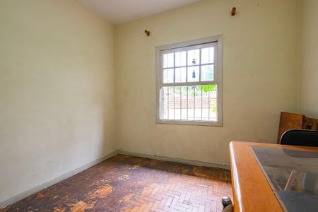 Casa à venda com 210m², 3 quartos e 4 vagas Casa à venda com 210m², 3 quartos e 4 vagasQuarto 2