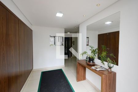 Apartamento à venda com 66m², 2 quartos e 1 vagaHall