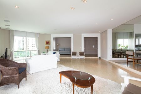 Apartamento à venda com 245m², 2 quartos e 4 vagasSala