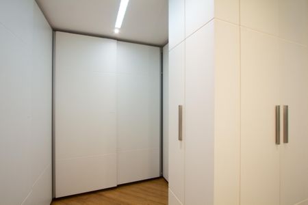 Apartamento à venda com 245m², 2 quartos e 4 vagasSuíte 2