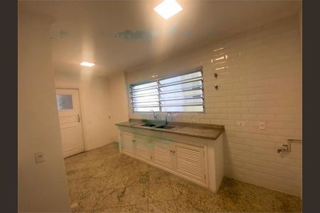 Apartamento à venda com 185m², 3 quartos e 1 vaga