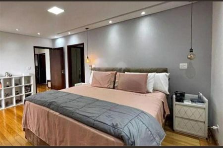 Casa à venda com 3 quartos, 336m² em Parque dos Passaros, São Bernardo do Campo