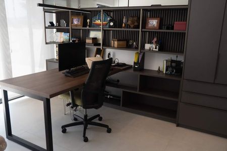 Casa à venda com 483m², 6 quartos e 3 vagas