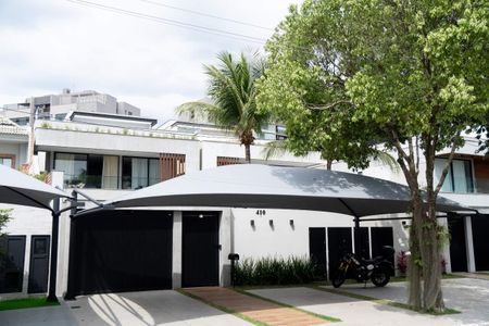 Casa à venda com 483m², 6 quartos e 3 vagas