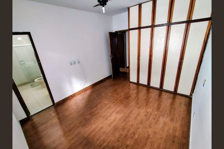 Casa à venda com 3 quartos, 209m² em Alto Barroca, Belo Horizonte