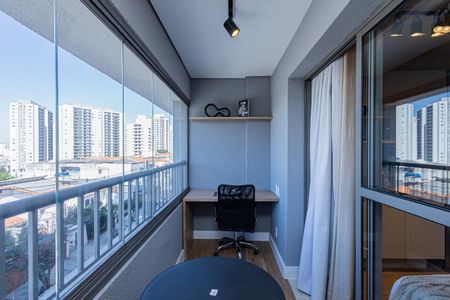 Studio à venda com 20m², 1 quarto e sem vagaVARANDA ENVIDRAÇADA