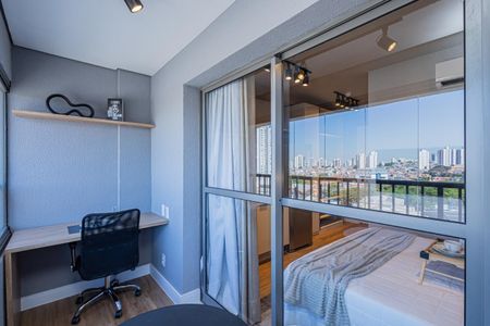 VARANDA ENVIDRAÇADA de kitnet/studio à venda com 1 quarto, 20m² em Alto da Mooca, São Paulo