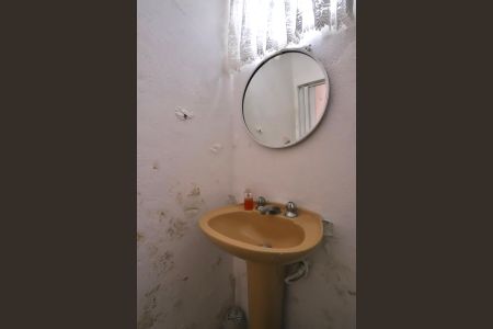 Casa à venda com 350m², 3 quartos e 4 vagasBanheiro de serviço