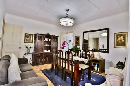 Sala de casa à venda com 3 quartos, 350m² em Vila Bertioga, São Paulo