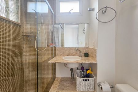 Apartamento para alugar com 89m², 3 quartos e 2 vagas Apartamento para alugar com 89m², 3 quartos e 2 vagasBanheiro da suíte 2