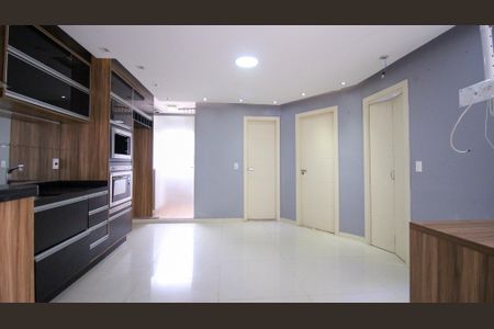 Apartamento à venda com 49m², 2 quartos e 1 vaga Apartamento à venda com 49m², 2 quartos e 1 vagaSala/Cozinha