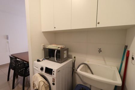 Apartamento para alugar com 58m², 2 quartos e 1 vagaÁrea de Serviço