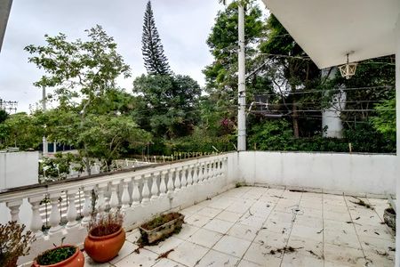 varanda de casa para alugar com 6 quartos, 650m² em Chácara Santo Antônio (zona Sul), São Paulo