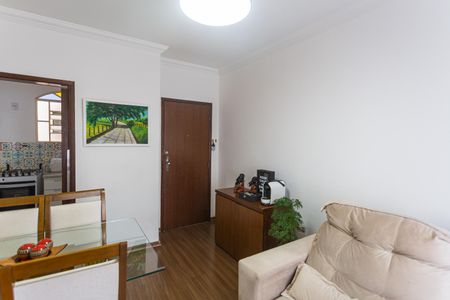 Sala de apartamento para alugar com 2 quartos, 50m² em Sagrada Família, Belo Horizonte