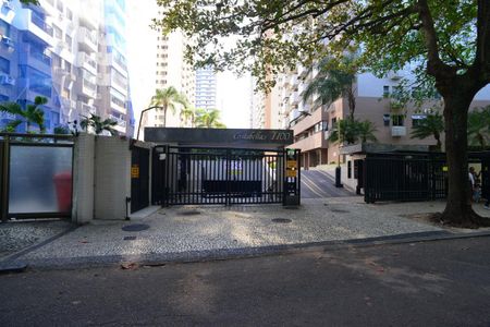 Fachada do Condomínio de apartamento para alugar com 2 quartos, 68m² em Barra da Tijuca, Rio de Janeiro